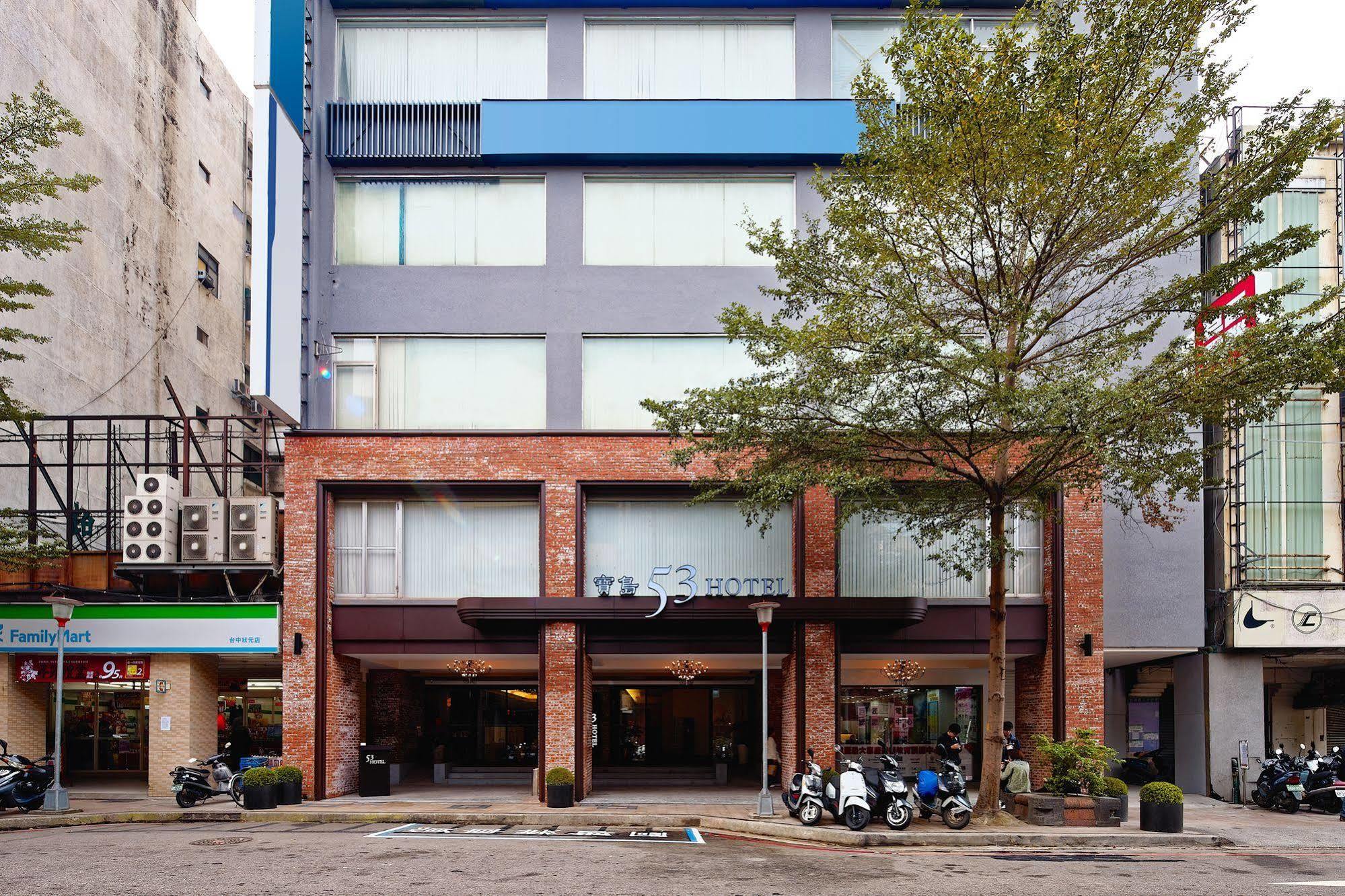 53 Hotel Taichung Exterior foto
